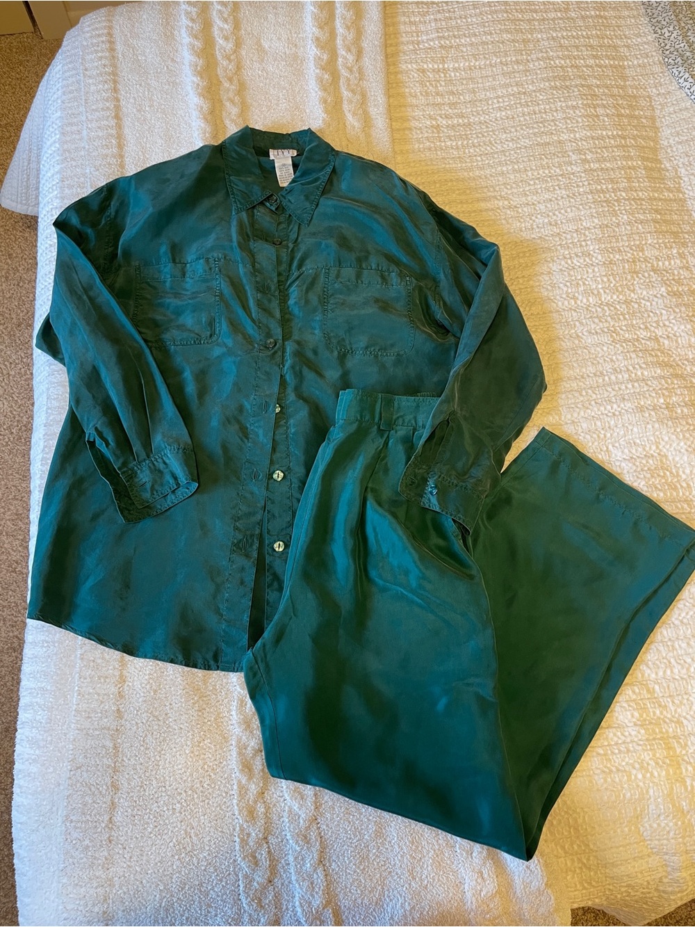 Vintage 100% Silk IVY Rick emerald Green Two Piece Suit 80s #90s matching set